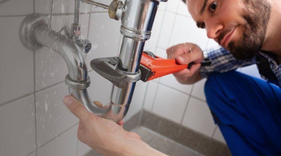 Professional same day plumber services in Covington, IN